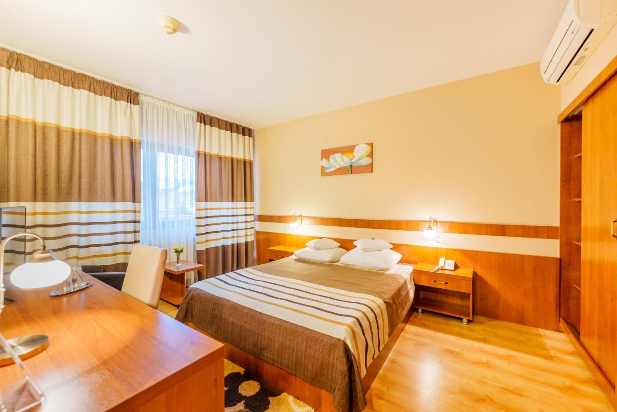 Hotel Crisana Arad Eksteriør bilde