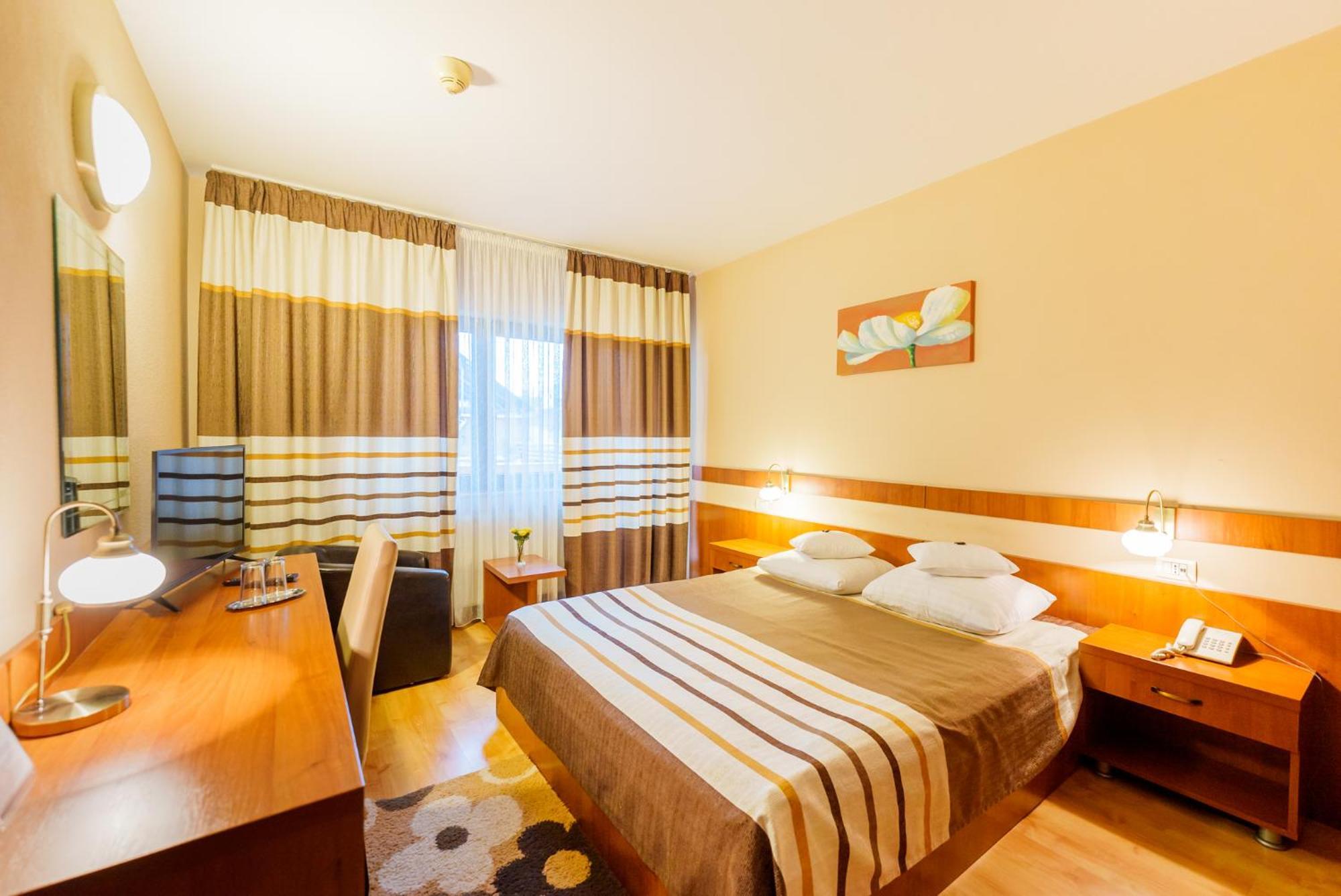 Hotel Crisana Arad Eksteriør bilde