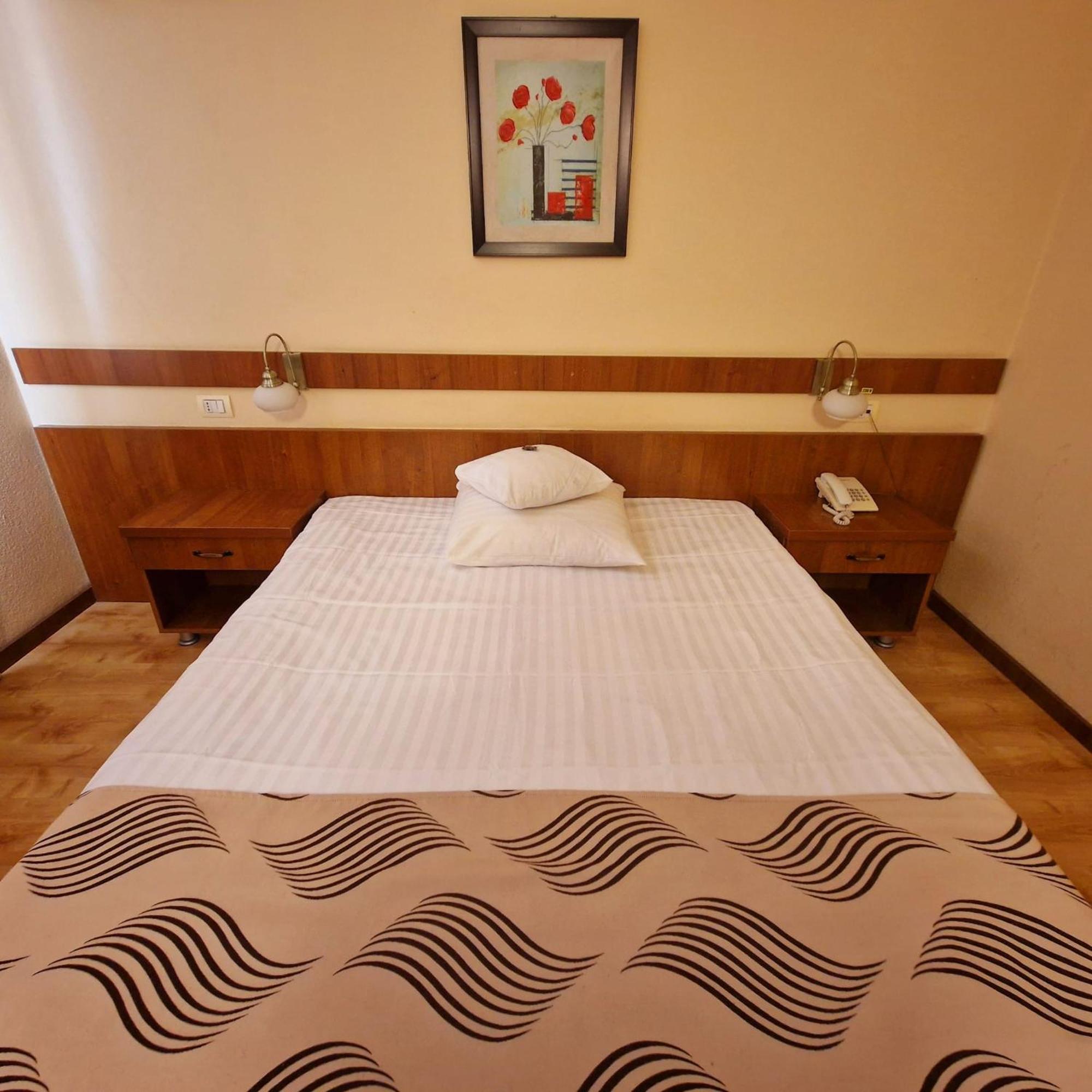 Hotel Crisana Arad Eksteriør bilde
